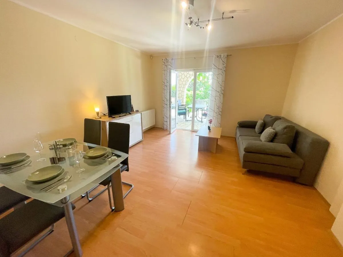 Apartments Sams Novi Vinodolski Croatia
