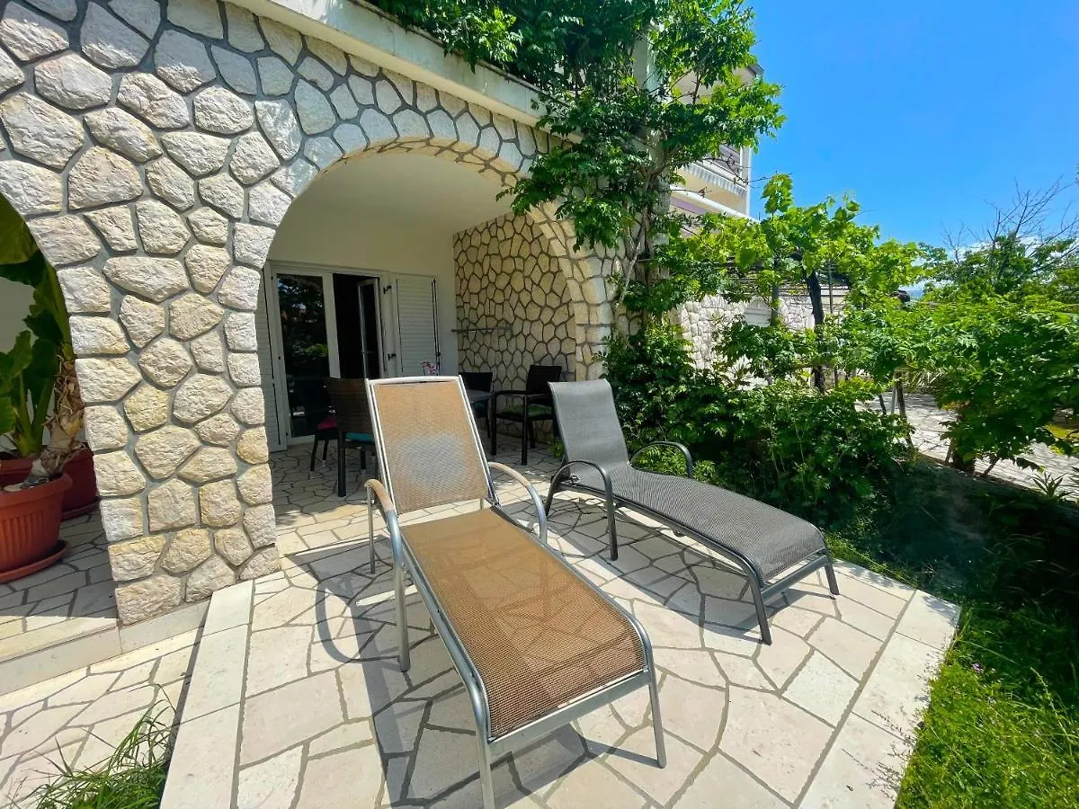 Apartments Sams Novi Vinodolski 0*,  Croatia