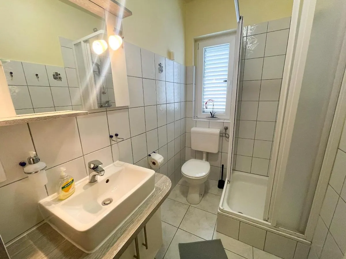 Apartments Sams Novi Vinodolski