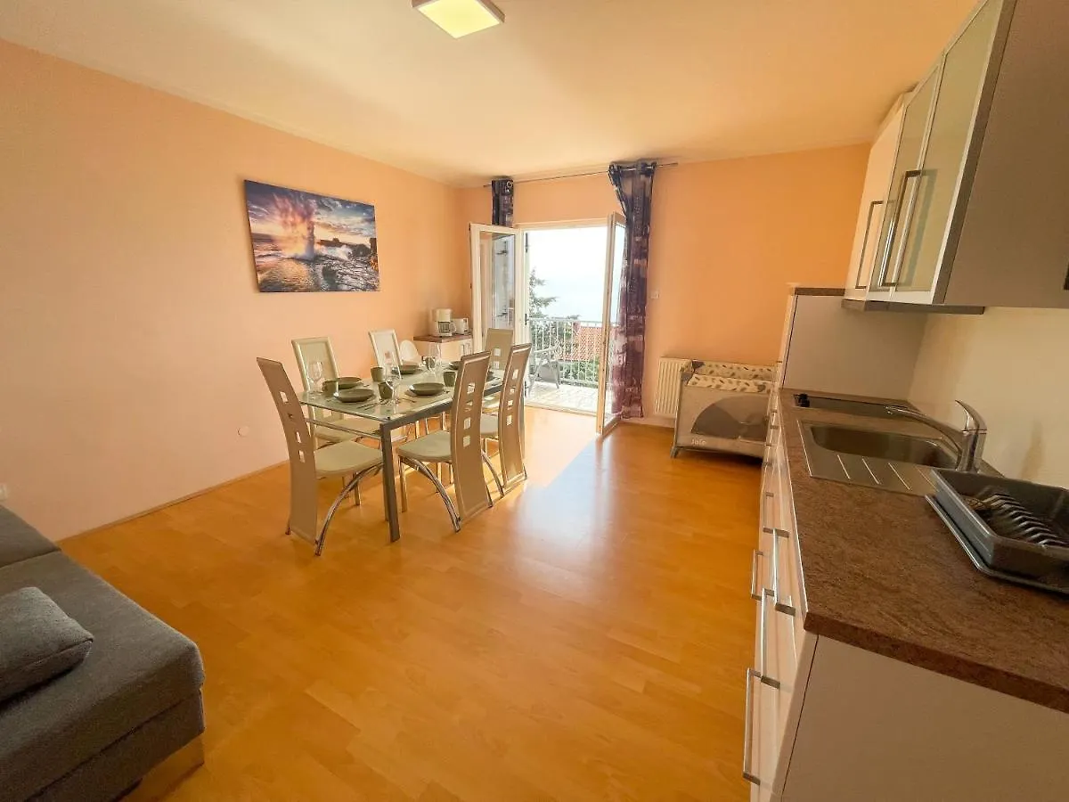 Apartments Sams Novi Vinodolski Croatia