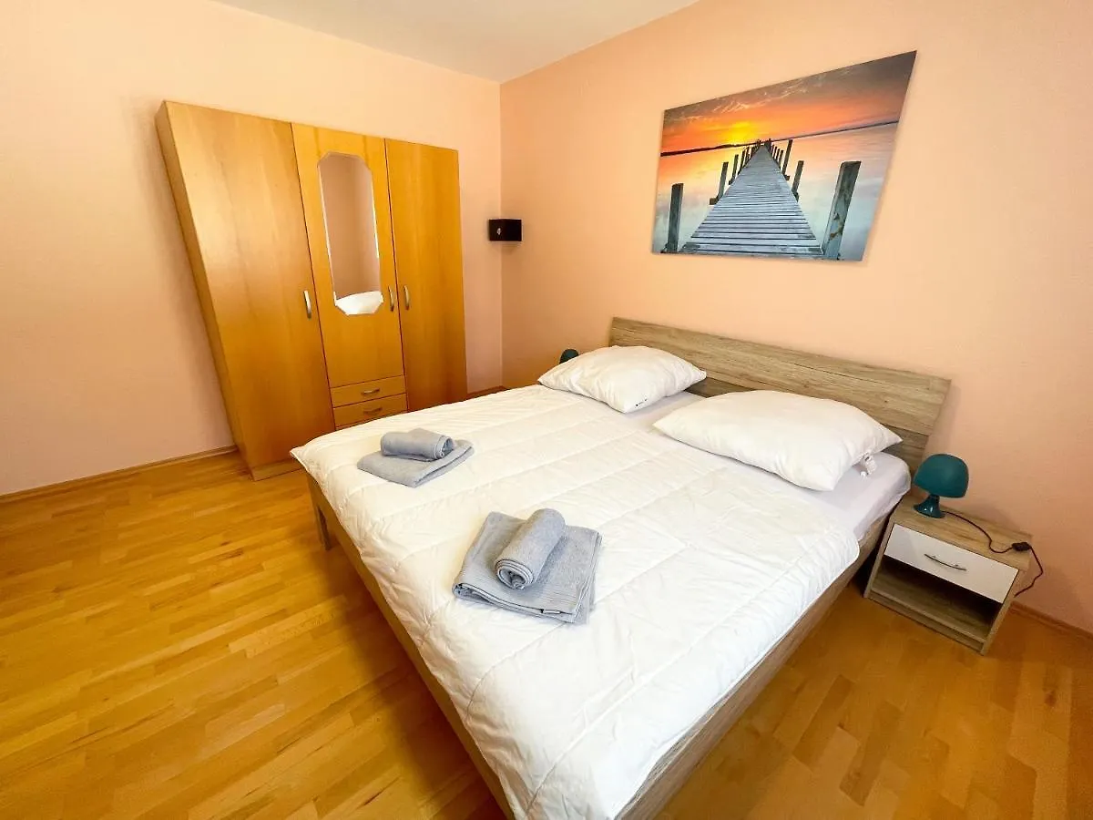 Apartments Sams Novi Vinodolski